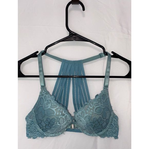 Beautiful Front Close Bra - Picture 9 of 10